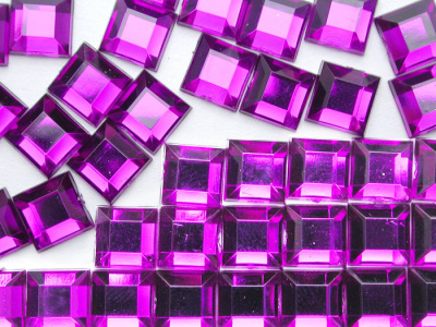 Стразы - Квадрат, фиолетовые 6 мм. (Y1CL90A) 50 шт./банка
