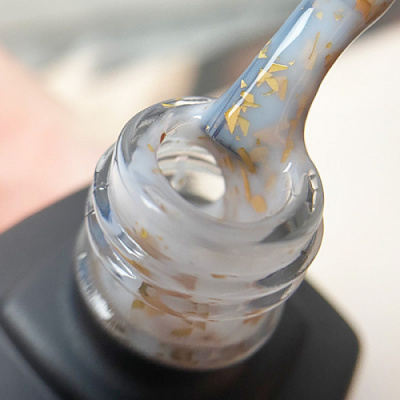 Patrisa Nail POTAL Milky base каучуковая молочная база с золотой поталью 12 мл. B470 Patrisa Nail POTAL Milky base каучуковая молочная база с золотой поталью 12 мл. B470