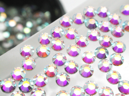 Стразы Сваровски Y1CL13L 3 мм./200 шт.