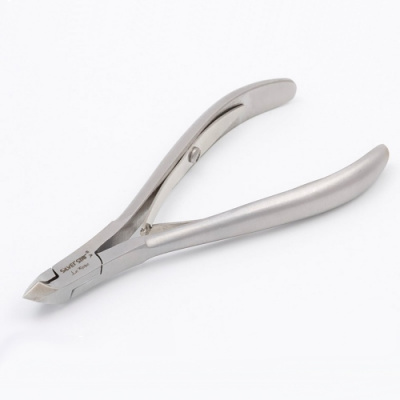 Silver Star Кусачки маникюрные для кожи Le Rose AT-881 (4 мм.) Silver Star Кусачки маникюрные для кожи Le Rose AT-881 (4 мм.)