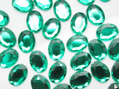 Стразы - Овал, зеленые 4 х 6 мм. (Y1CL78A) 50 шт./банка
