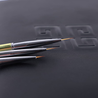 Набор радужных кистей для прорисовки тонких линий и узоров 3 шт. Набор радужных кистей для прорисовки тонких линий и узоров 3 шт.