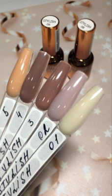 TARTISO Каучуковая цветная база RUBBER BASE STYLISH №01 15 мл.