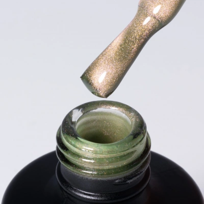 IRISK гель-лак кошачий глаз Korean Cat 22 Гуава (Fruit) 10 мл. IRISK гель-лак кошачий глаз Korean Cat 22 Гуава (Fruit) 10 мл.