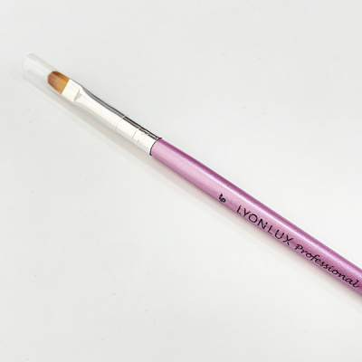 Кисть для геля №6 LYONLUX Professional (9 мм.) Кисть для геля №6 LYONLUX Professional (9 мм.)