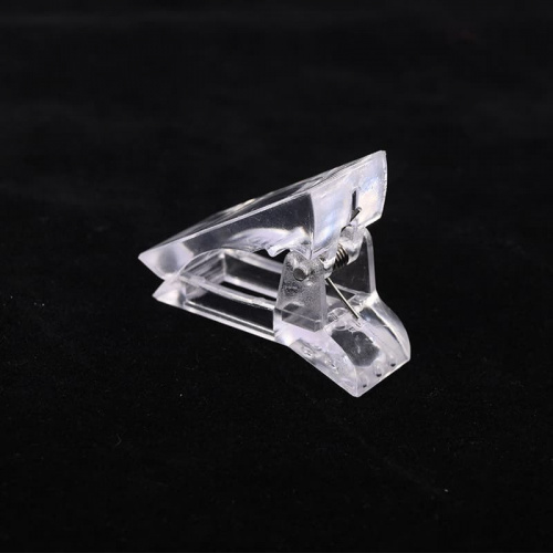 Зажим фиксирующий пластиковый