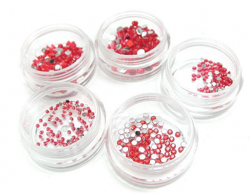 Люминесцентные стразы Y1CK01C красные 2 мм. 100 шт./банка
