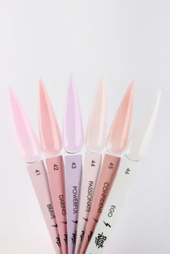 RockNail Камуфлирующая жесткая бескислотная база 41 Brave 10 мл. RockNail Камуфлирующая жесткая бескислотная база 41 Brave 10 мл.