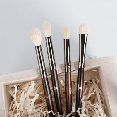 TNL Кисть для нанесения и растушевки теней №02 многофункциональная (T202)